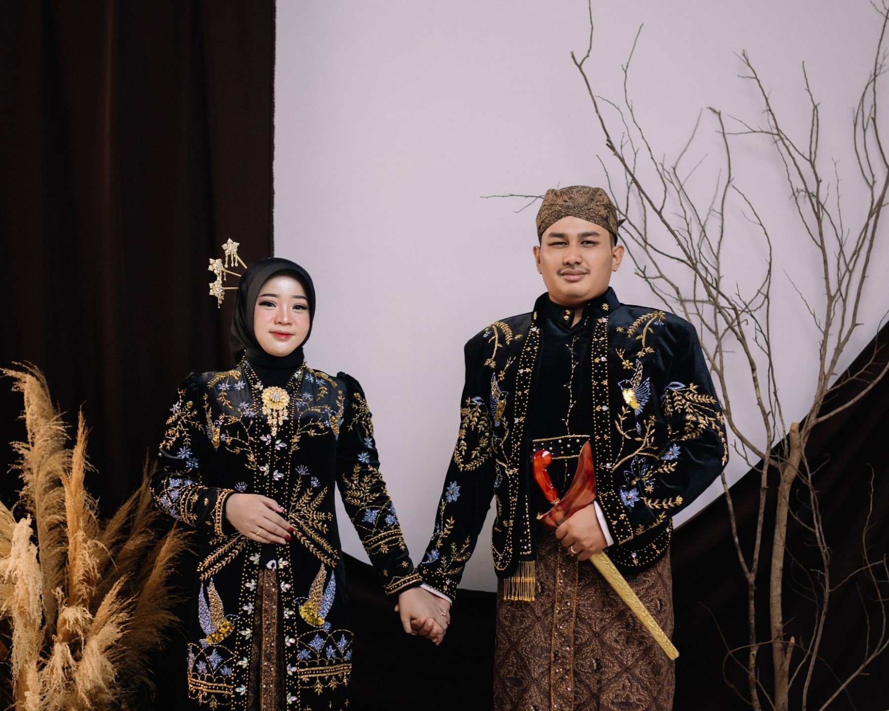 OS-Menikah-compressed-1