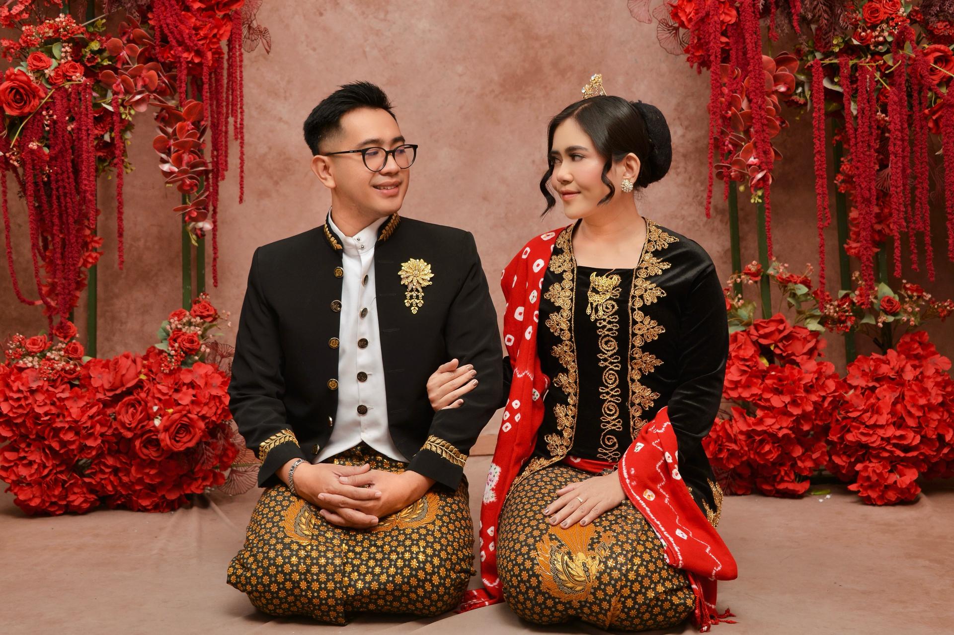 4.-Love-Story.jpg-compressed
